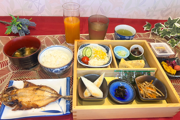 朝食一例